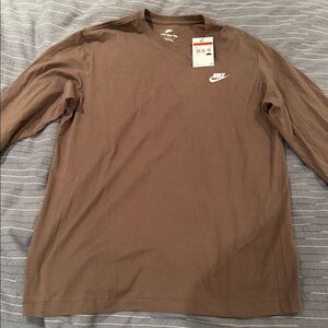 Men's Long-Sleeve Sportswear Club T-Shirt